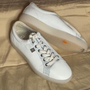Softino‎ by Fly London Lace Up Sneaker- Sury